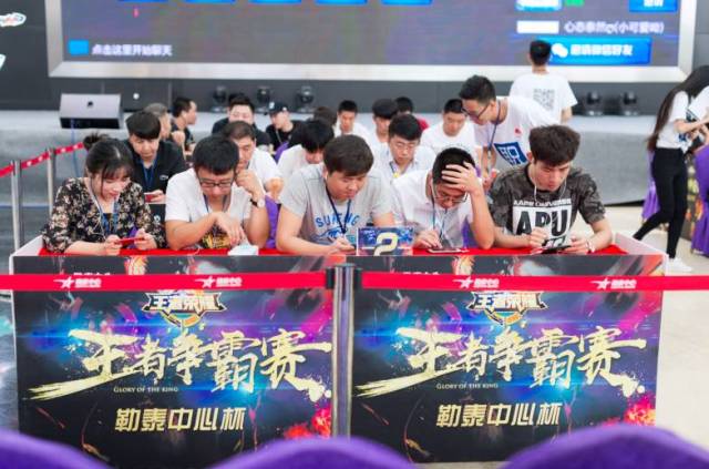 锁定成长红 锁定成长红
